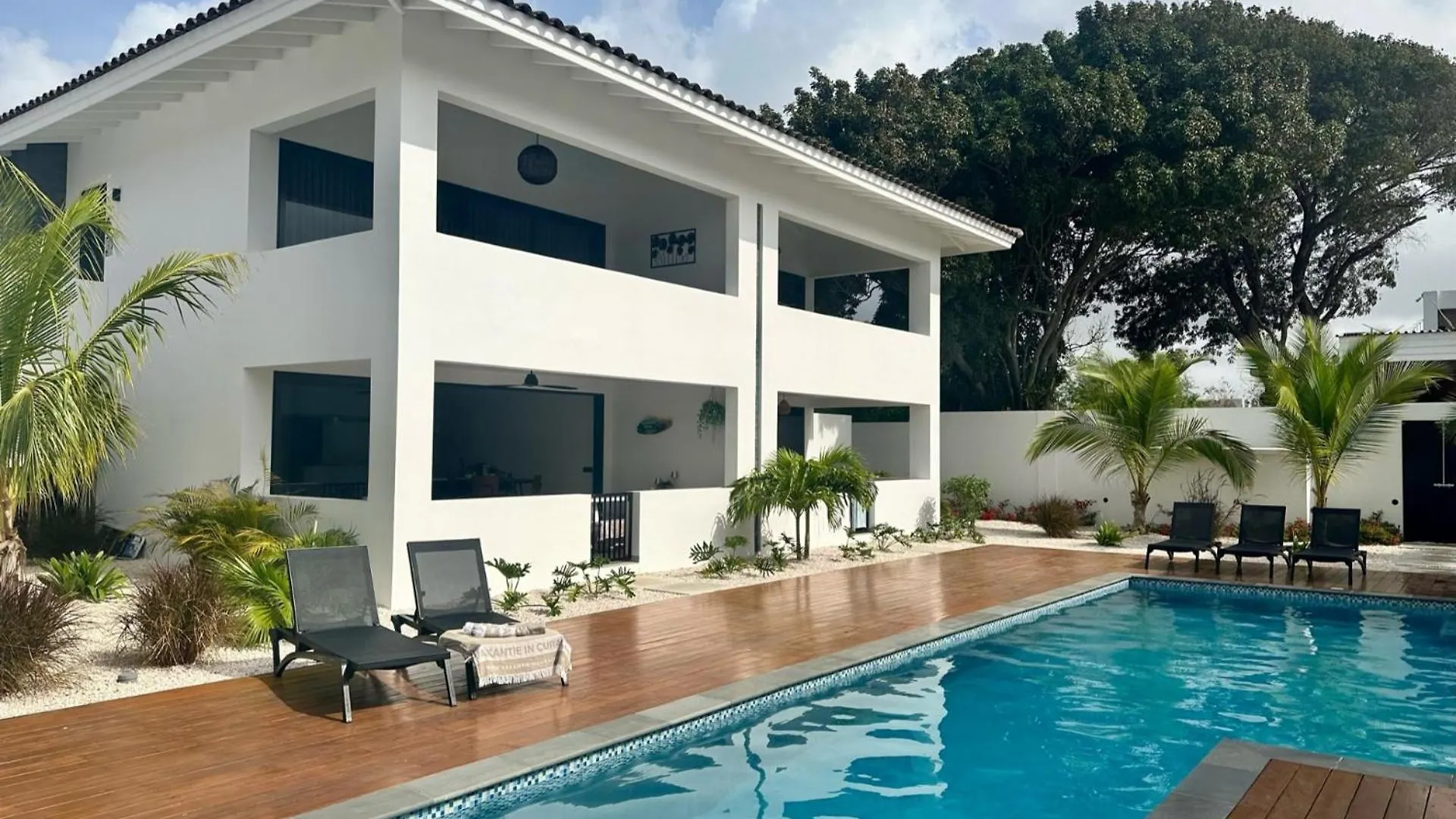 Appartement Rileks In Jan Thiel Daire